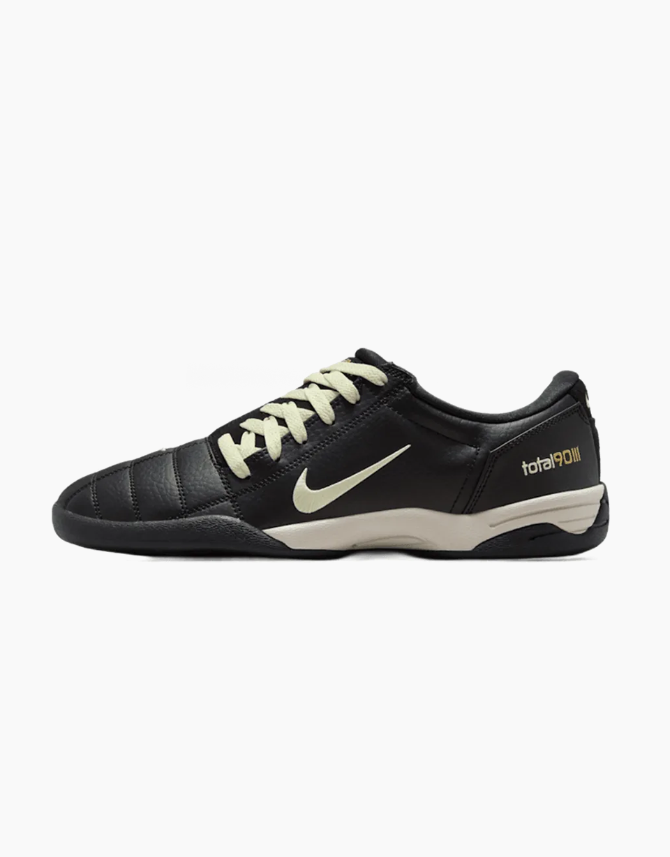 Nike Total 90 Black
