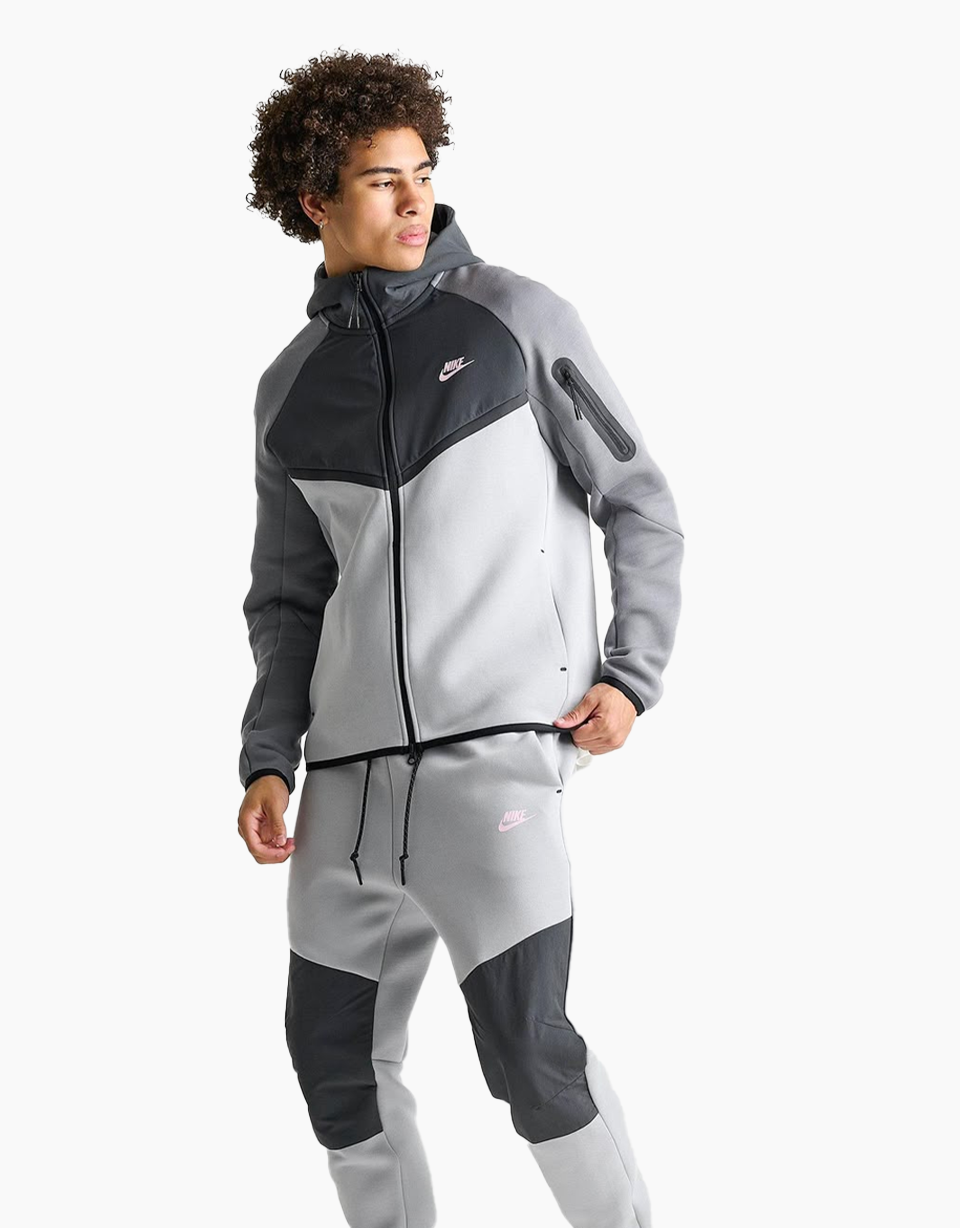 Conjunto Nike Tech