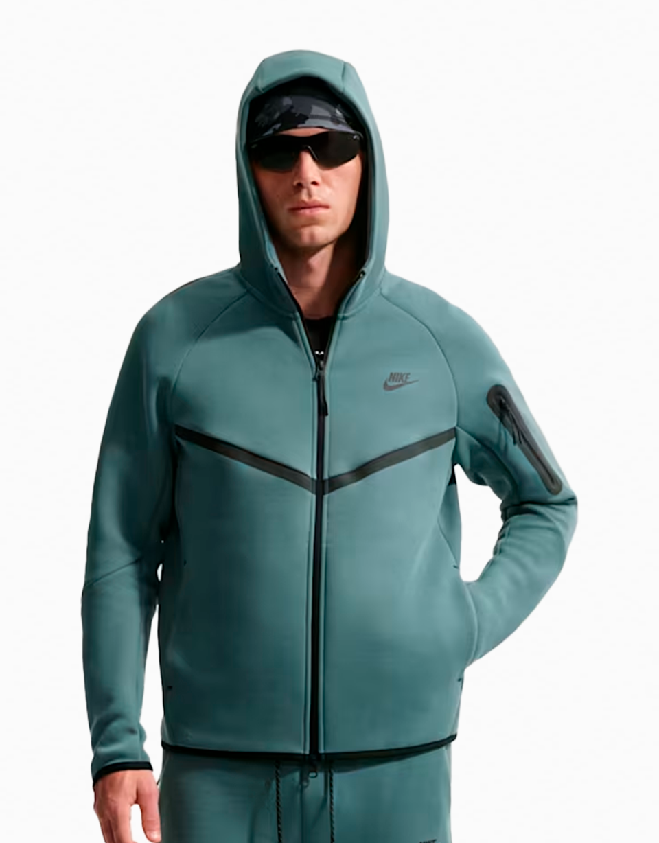 Casaca Nike Tech Green